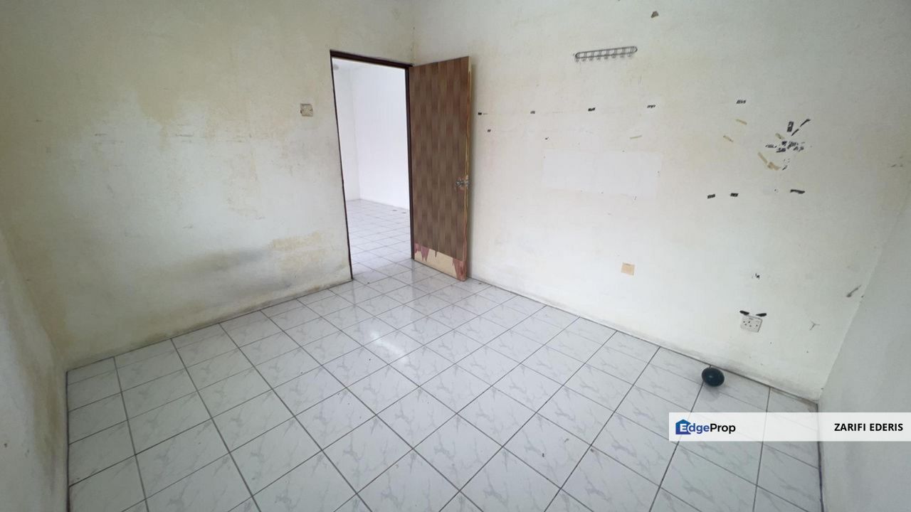 FREEHOLD Level 4 Strata Title Ready Apartment Pangsapuri Baiduri Bandar Tasik Kesuma Beranang Selangor For Sale, Selangor, Semenyih