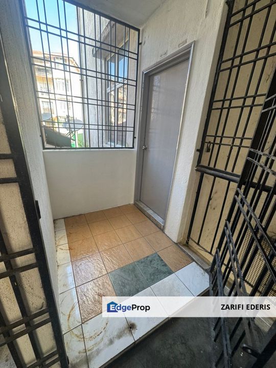 Vacant Unit 1st floor Ruvena Villa Apartment Taman Putra Perdana Puchong For Sale, Selangor, Puchong South