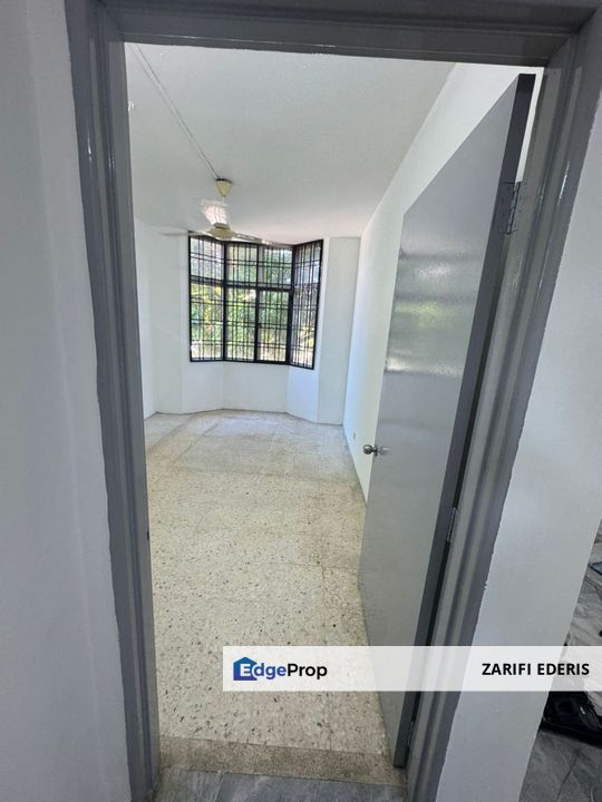 Vacant Unit 1st floor Ruvena Villa Apartment Taman Putra Perdana Puchong For Sale, Selangor, Puchong South