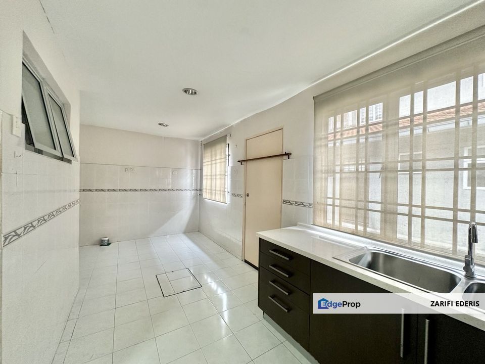 [End Lot] Fully Renovated 2 Storey Terrace Putra Heights Seksyen 10 Subang Jaya For Sale, Selangor, Subang Jaya
