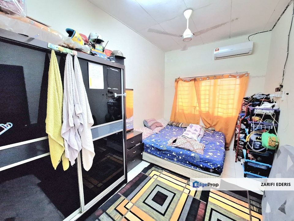 FREEHOLD Single Storey Terrace Taman Universiti Jalan Kebun Shah Alam FOR SALE, Selangor, Shah Alam