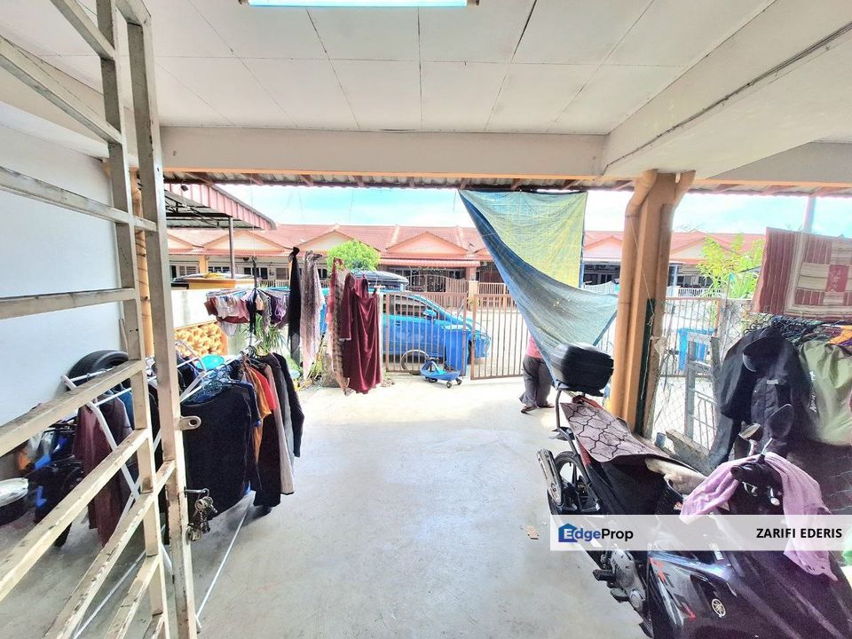 FREEHOLD Single Storey Terrace Taman Universiti Jalan Kebun Shah Alam FOR SALE, Selangor, Shah Alam
