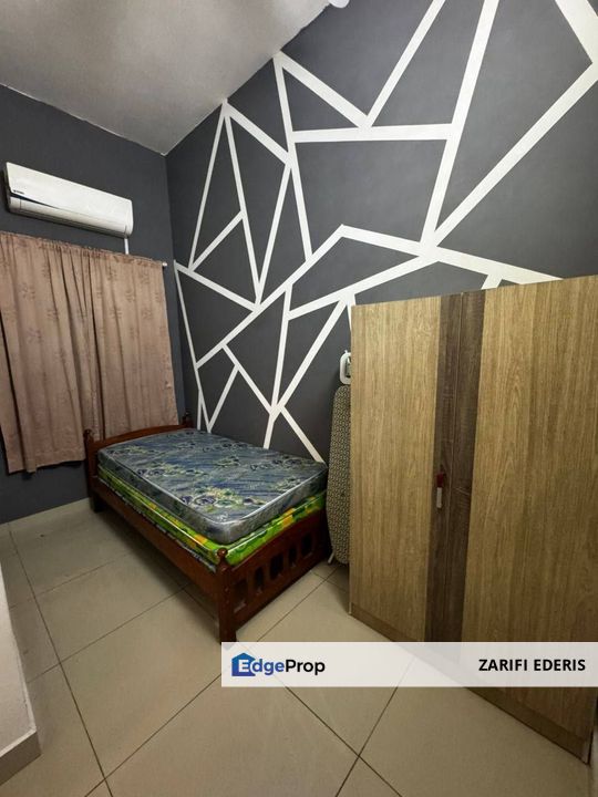 FULLY FURNISHED Walking Distance to MAHSA University Lower Floor 4 Bedrooms Townhouse Bandar Saujana Putra For Rent, Selangor, Jenjarom