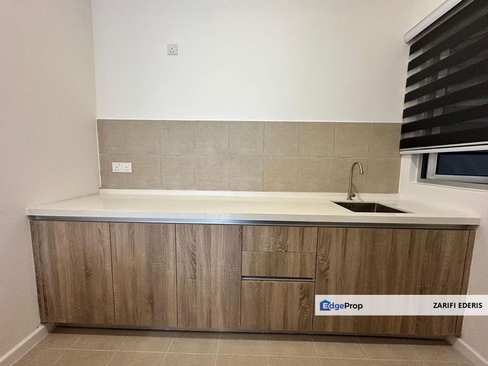 Fully Furnished Sanderling Lakefront Residence Cyberjaya For Rent, Selangor, Cyberjaya