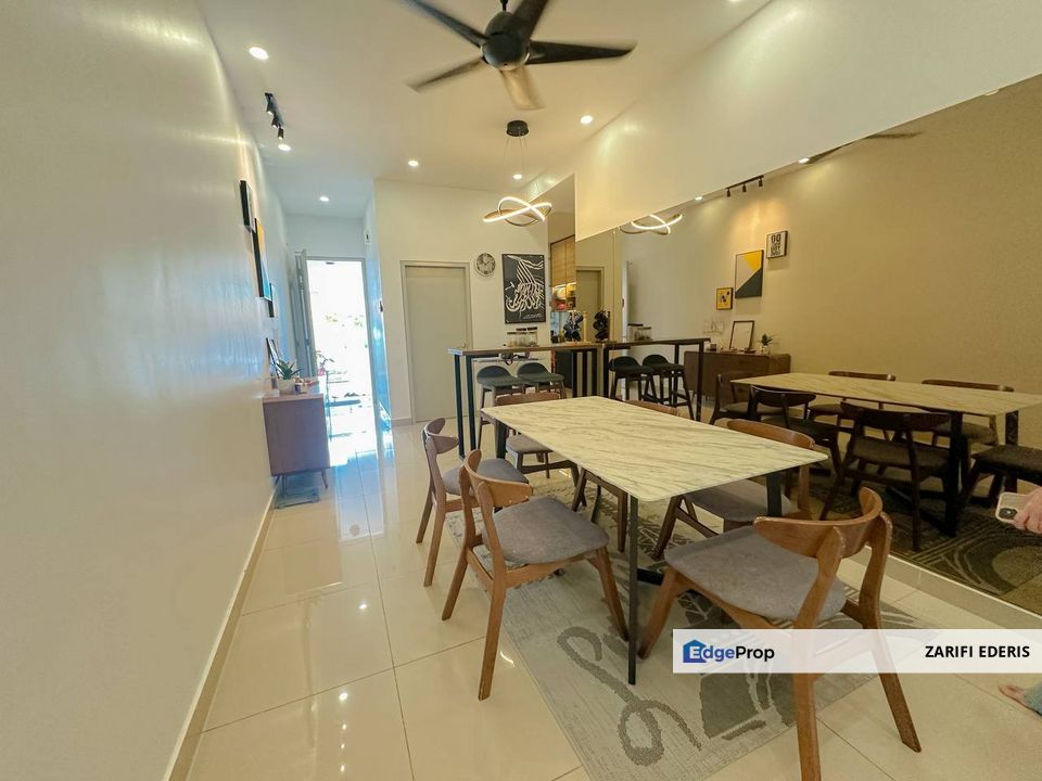 Beautiful House ✅ Renovated Lower Floor Townhouse Casa Bluebell Cybersouth Dengkil For Sale, Selangor, Dengkil