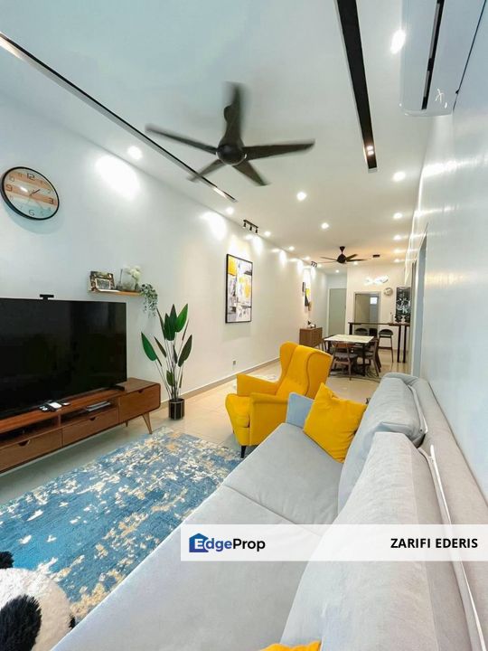 Beautiful House ✅ Renovated Lower Floor Townhouse Casa Bluebell Cybersouth Dengkil For Sale, Selangor, Dengkil