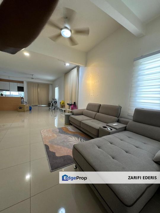 Endlot Upper Unit Townhouse Casa Bluebell Cybersouth Dengkil For Rent, Selangor, Dengkil
