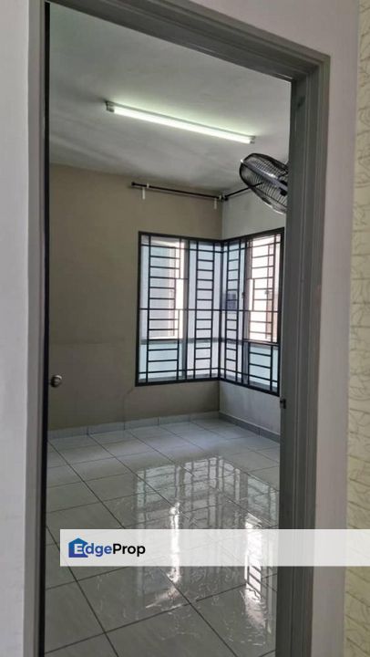 WTL / FOR RENTAL :  Residensi Laguna Biru 2 Tasik Biru Rawang, Selangor, Rawang