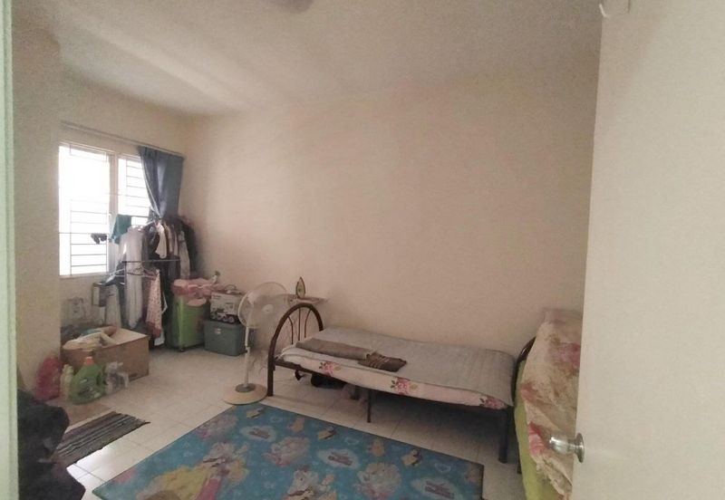 For rent corner lot, double storey, taman alam budiman, shah alam