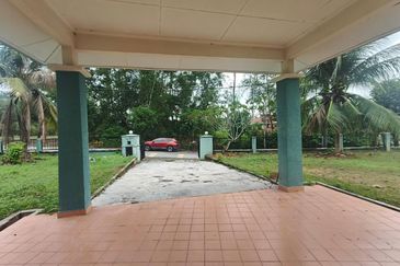 Persiaran Puncak Alam 1 