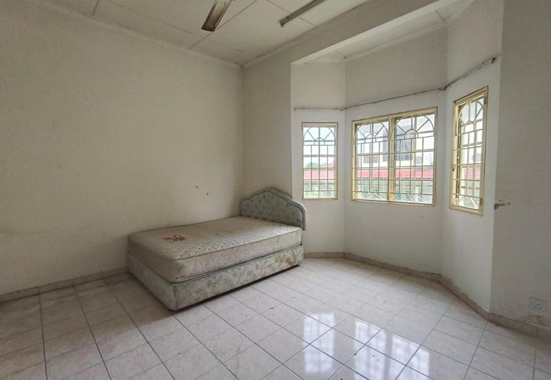 Persiaran Puncak Alam 1 