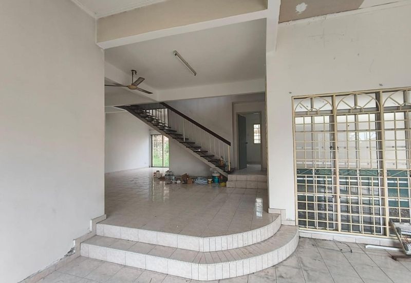 Persiaran Puncak Alam 1 