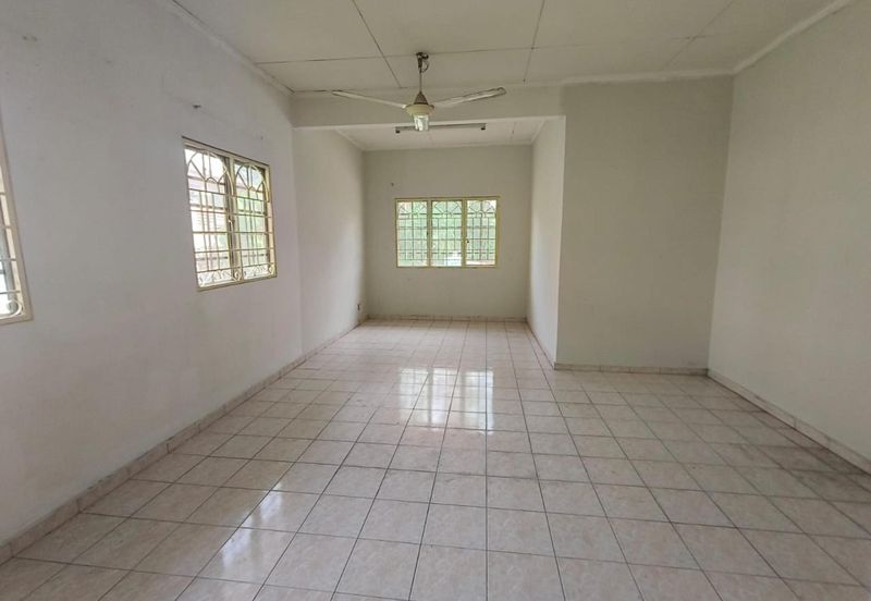 Persiaran Puncak Alam 1 