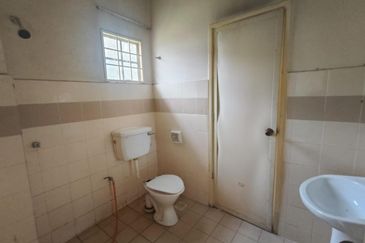 Persiaran Puncak Alam 1 