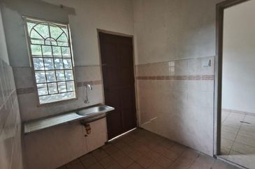 Persiaran Puncak Alam 1 