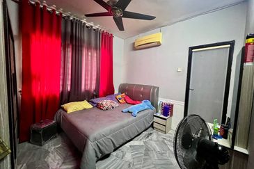 Iris Apartment, Taman Saujana Utama