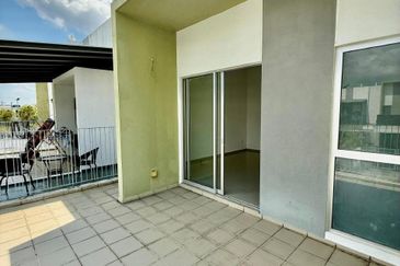 Casa Wood @ Cybersouth