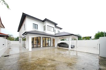 Bukit Suria Garden Village