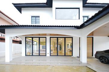 Bukit Suria Garden Village