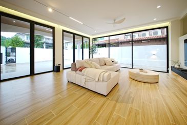 Bukit Suria Garden Village