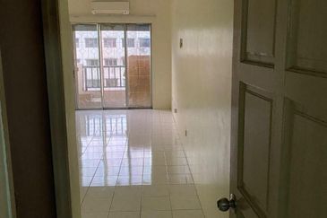 Vista Pinggiran, Taman Pinggiran Putra