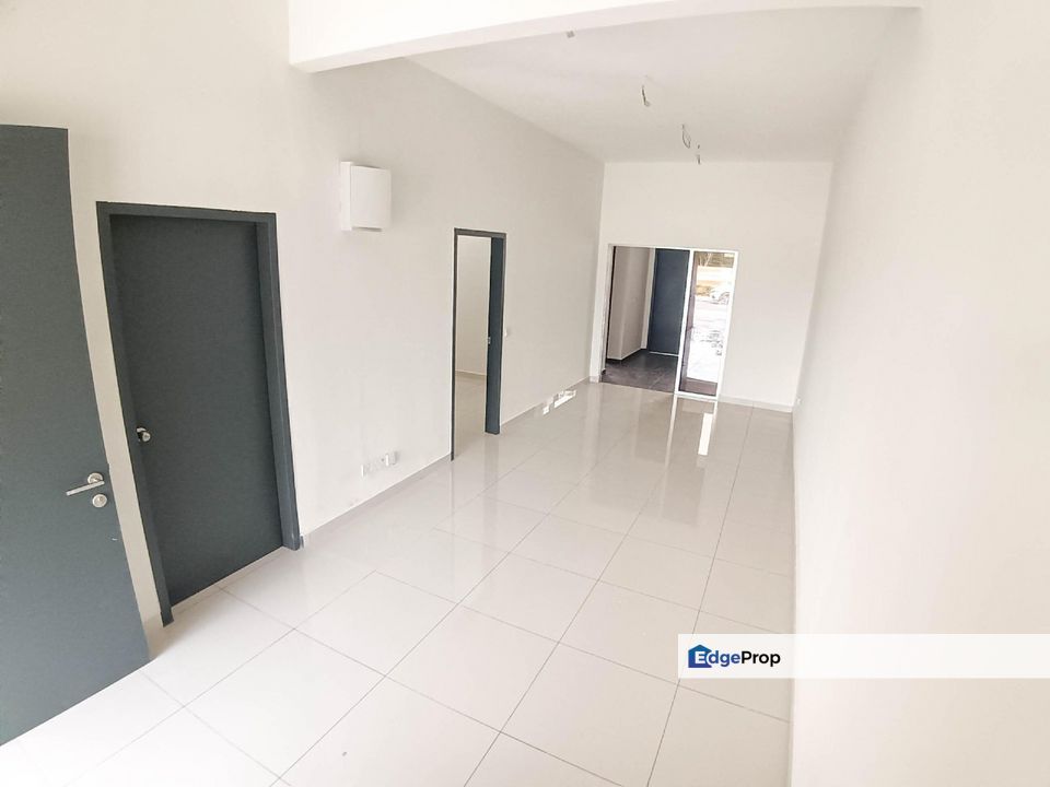 WTS / FOR SALE :  FREEHOLD New House Single Storey Taman Jenderam Lestari Dengkil, Selangor, Dengkil