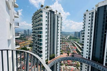 Datum Jelatek Residence