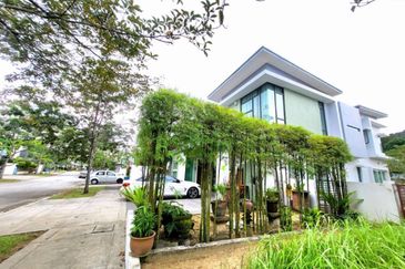 Cahaya SPK, Seksyen U9