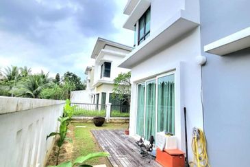 Cahaya SPK, Seksyen U9