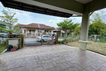 Kota Puteri, Batu Arang