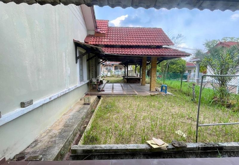 Kota Puteri, Batu Arang