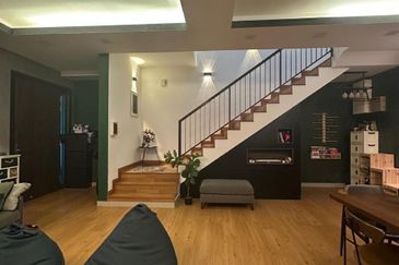 ATHIRA, Bandar Bukit Raja