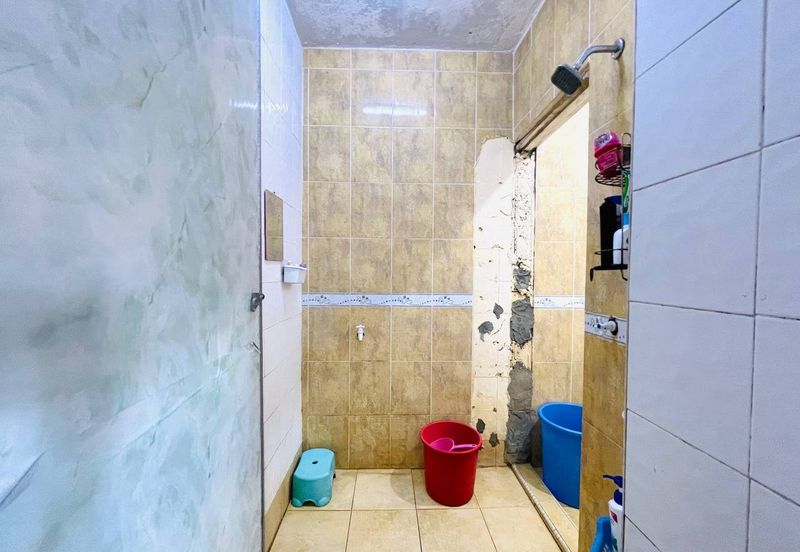 Pangsapuri Kiambang, Bukit Subang