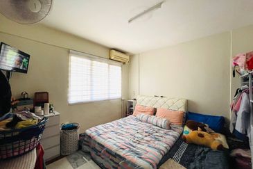 Pangsapuri Kiambang, Bukit Subang