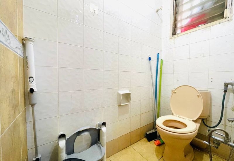 Pangsapuri Kiambang, Bukit Subang