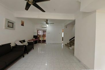 Taman Amanputra, Puchong South