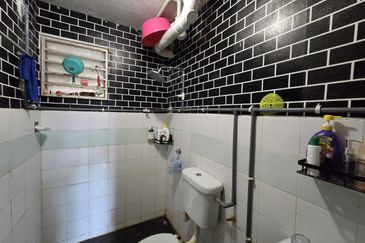 Apartment Taman Topaz