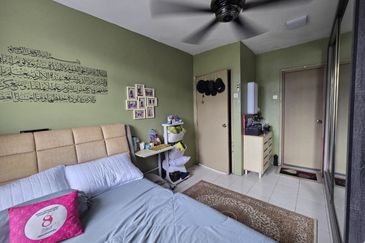 Apartment Taman Topaz