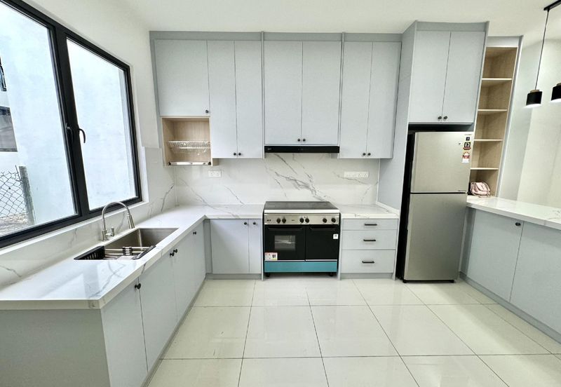 Robin @ Bandar Rimbayu