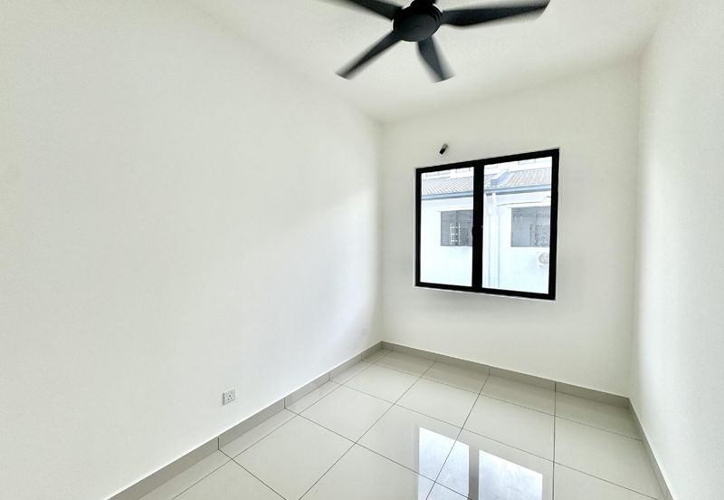 Robin @ Bandar Rimbayu