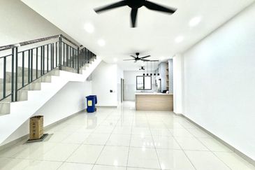 Robin @ Bandar Rimbayu