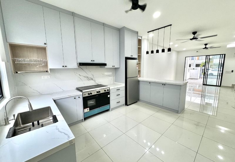 Robin @ Bandar Rimbayu