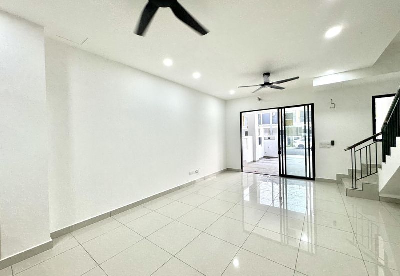 Robin @ Bandar Rimbayu