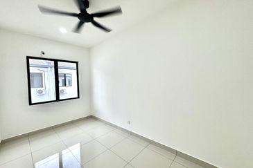 Robin @ Bandar Rimbayu