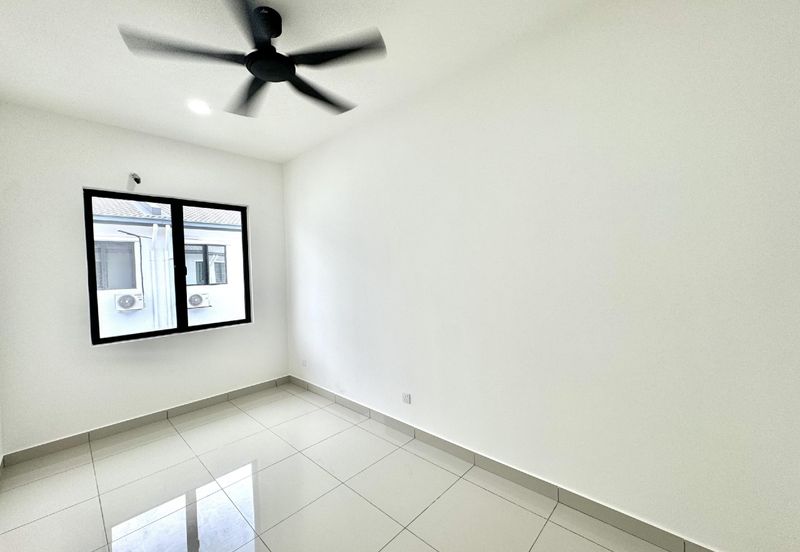 Robin @ Bandar Rimbayu