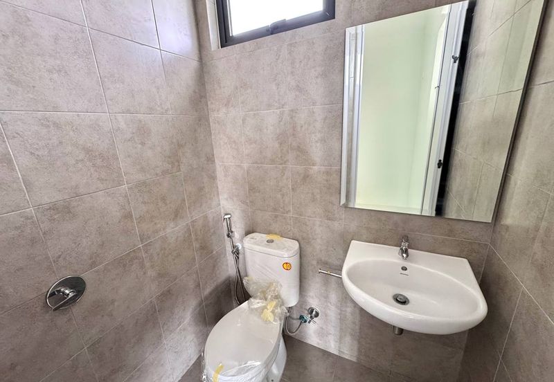 Elmina Green The Eighth @ City of Elmina