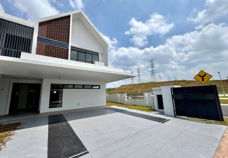 Elmina Green The Eighth @ City of Elmina