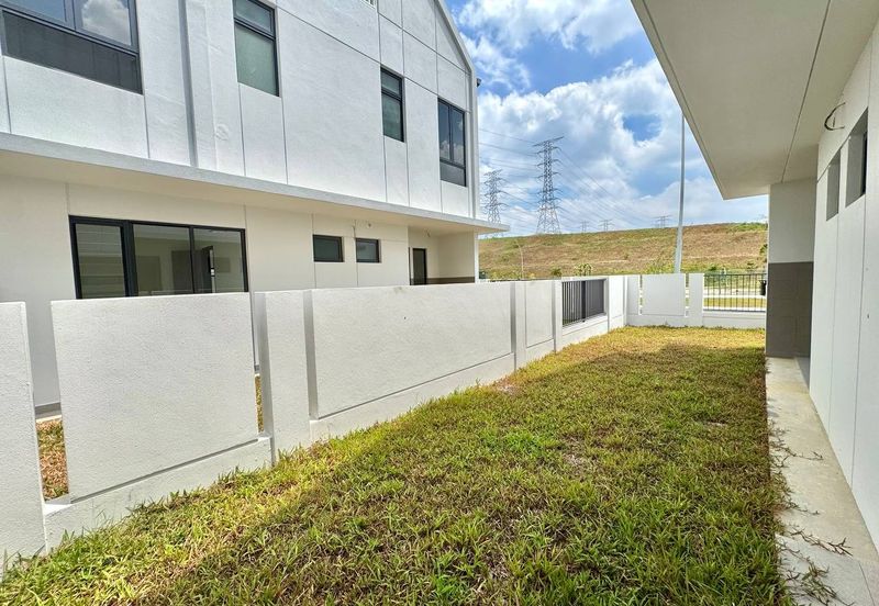 Elmina Green The Eighth @ City of Elmina