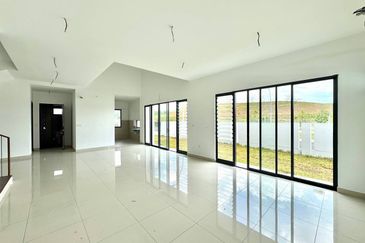 Elmina Green The Eighth @ City of Elmina