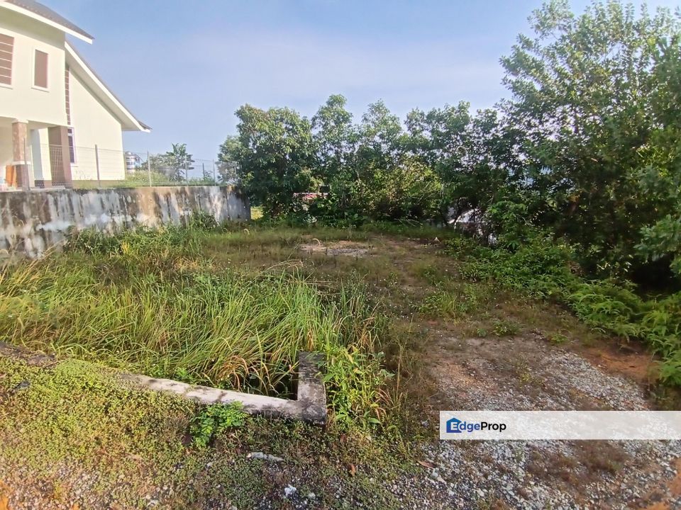 WTS / FOR SALE :  Tanah Lot Individu. 2,787 Sqft di Jenderam Hulu (Belakang Warong Selekoh Kambing)  📍 Salak Tinggi, Selangor, Selangor, Dengkil